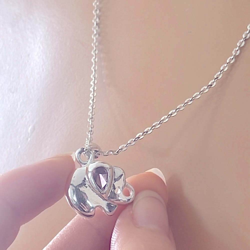Avon Elephant Necklace
